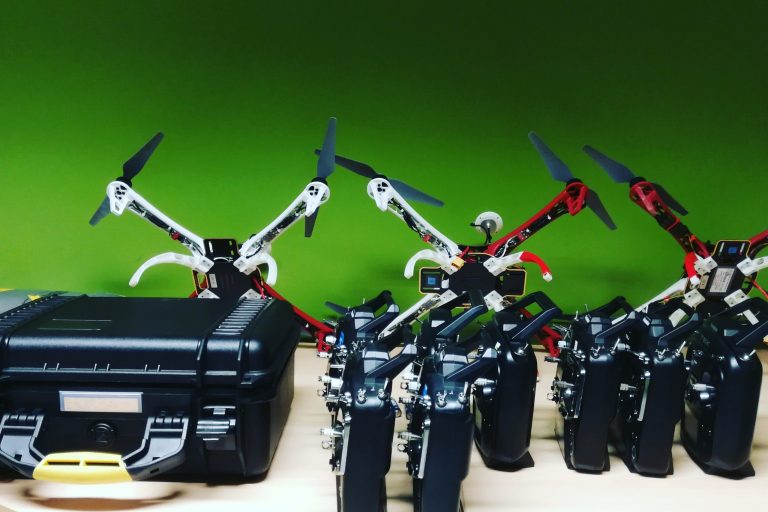 Instructeur depuis 2016. Drones de type F450