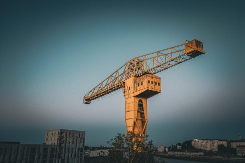 La grue Jaune à Nantes au petit matin.