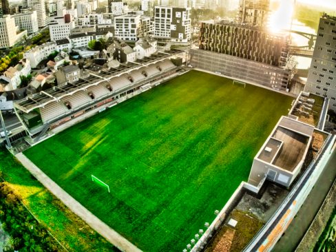 Le terrain de Marcel Saupin, mes premiers matchs comme spectateur. Un Nantes-Sochaux à 4 zéro, un tir d'Oscar Muller par dessus les tribunes. J'avais 7 ans. C'était comme si c'était hier.