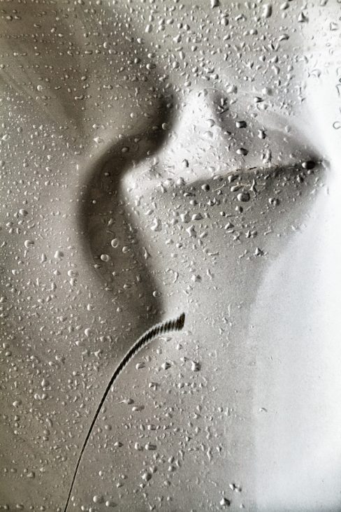 Une rayure et tout est fichu. La carrosserie est à refaire, mais en attendant nous avons une oeuvre d'art si la photo est prise sous le bon angle.