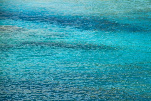 la grande bleue ou sa petite soeur, à savoir la mer adriatique, nous offre une palette de bleus incroyables.