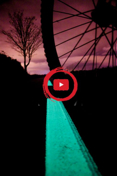 Film promotionnel réalisé pour le lancement d'une peinture photoluminescente. Prises de vues aériennes et de nuit pour mettre en évidence la teinte verte du produit. Utilisation de caméras timelapse et prise de vues au sol pour la réalisation des supports de communications.