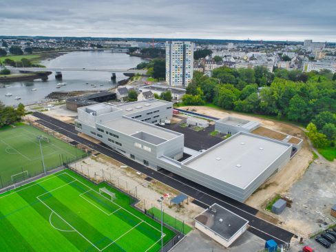 Le nouveau collège de Trefaven à Lorient (56) sort de terre. La livraison est proche, pour ce nouveau collège du pays de Lorient.