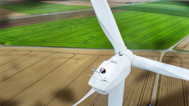 Olao a pris de la hauteur en filmant et shootant un exercice du GRIMP dans les alentours d'Amiens. Le vertige....? et bien non !