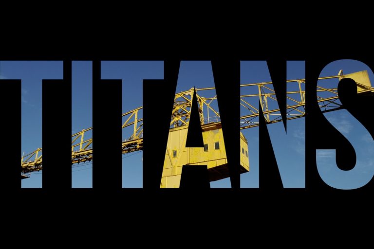 Image d'introduction du court-métrage intitulé Titans et réalisé par Olao et sur le thème des grues Titan de Nantes