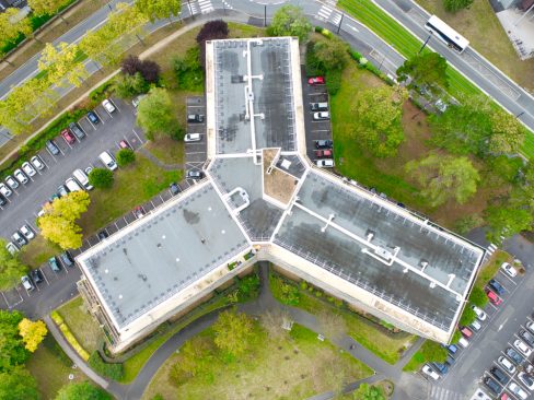 Un des bâtiments dénommé les Pléiades à Angers. Un vaisseau de star Wars ?