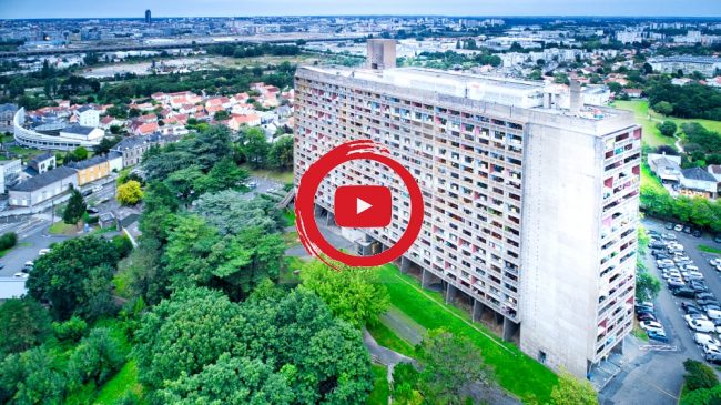 La maison Radieuse La Maison radieuse à René dans un film de suivi de chantier