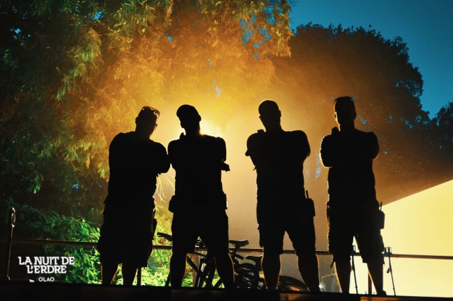 Les runners, les roadys se préparent à charger les camions !