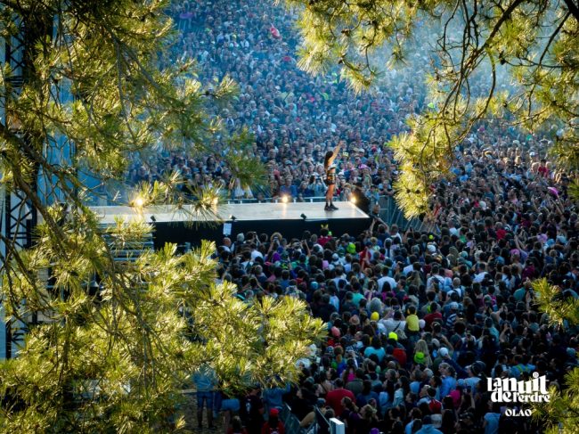 La célèbre chanteuse Jain, interprète de "makeba" et "Come" au festival de la nuit de l'Erdre. Encore une très belle édition.