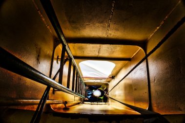 Monter, descendre, échelles, escaliers, le chemin est parfois escarpé pour atteindre le sport nous permettant de sortir la meilleure photo