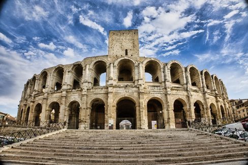Les Arènes de la ville de Arles en Camargue