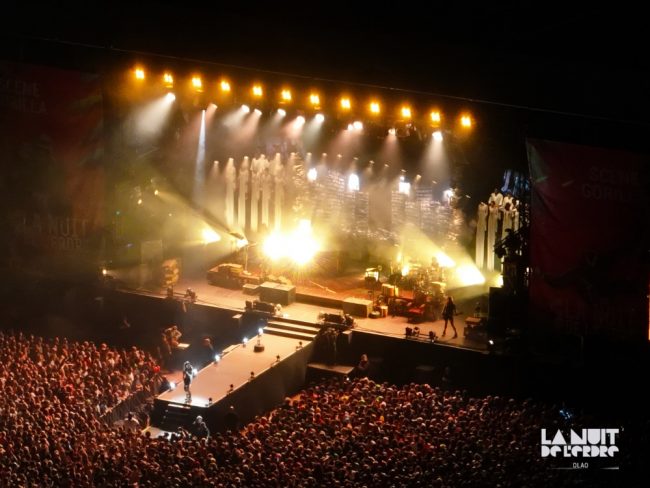 Photographie aérienne prise par drone pendant la tournée d'Adieux de nos mythiques Shaka Ponk, lors de l'édition 2023 de La Nuit de l'Erdre.