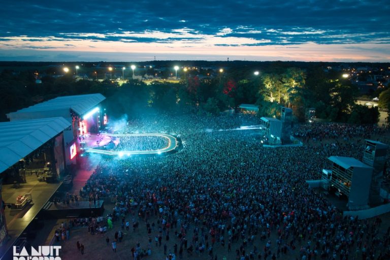 Ciel bleu et scène bleue pour cette nouvelle édition de la Nuit de L'Erdre