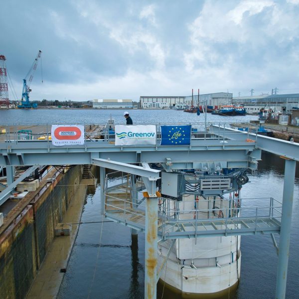 Bouygues 2-St Naz-Port-Greenov-MARS 24_0109 Le subsea Quieter, SSQ, installé dans une des formes des chantiers de Penhouët à Saint Nazaire