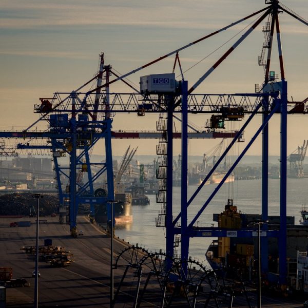 TiTina-_20251001083230_0481_D_Oct 25-web Travaux portuaires- Suivi de chantier sur le port de Saint Nazaire.