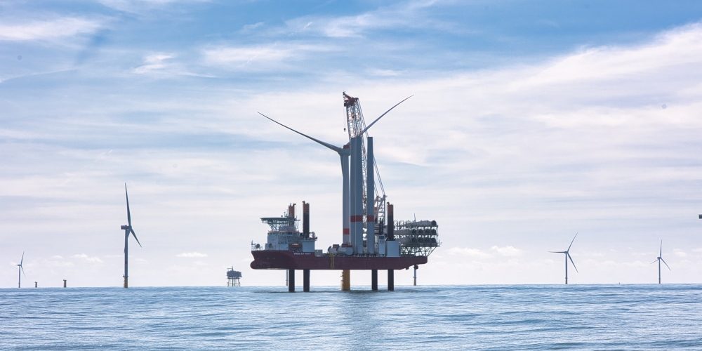Le vol au vent, un bateau spécialisé dans l'installation d'éoliennes au large. On a dû renoncé à faire une presta !