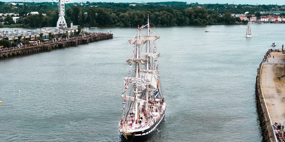 Débord de Loire 2025-L'arrivée du Belem dans le port de Nantes