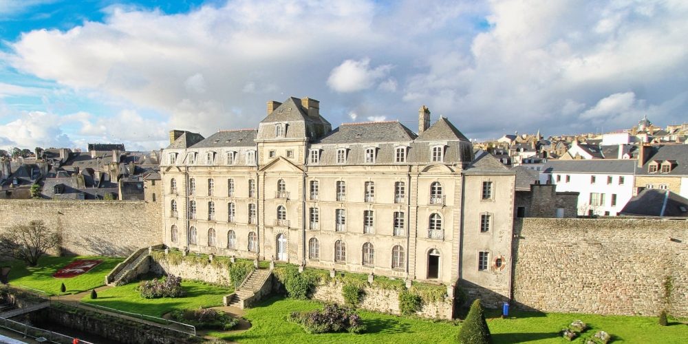 Début de timelapse et des passages drones pour ce nouveau suivi de chantier d'une durée de 2 ans.