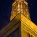 Vue extérieure et de nuit de l'église Saint Joseph au Havre