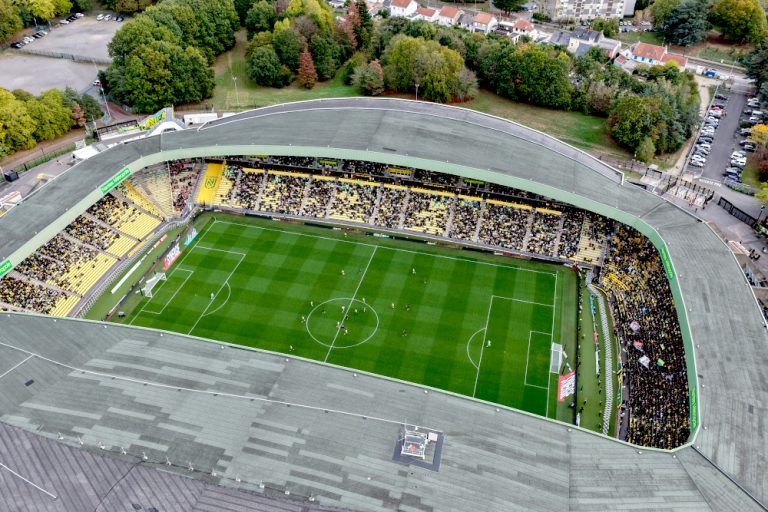 Vue aérienne du stade de la Beaujoire à Nantes pendant un match du FC Nantes