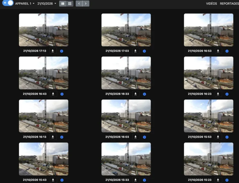 Plateforme de suivi timelapse : les photos du chantier classées par date et par heure, avec téléchargement